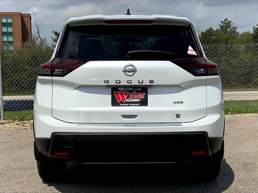 New 2026 Nissan Rogue SV Sport Utility