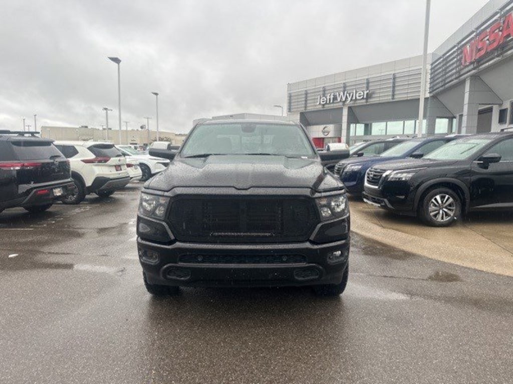 Used 2019 Ram 1500 Big Horn/Lone Star 4x4 Crew Cab 57 Box Truck Crew Cab