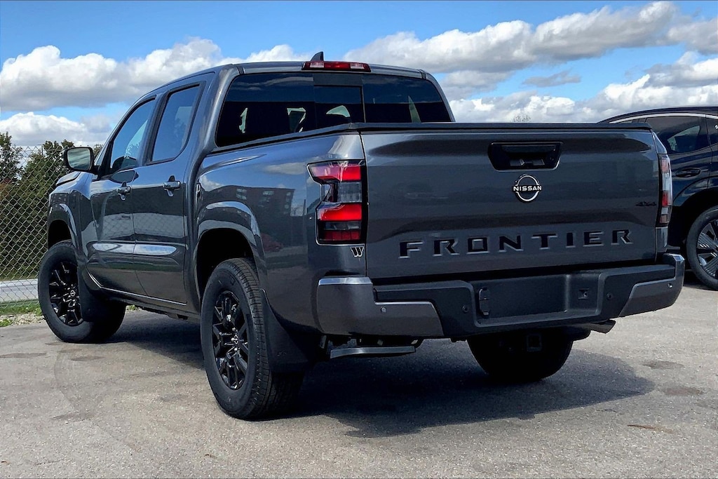 New 2026 Nissan Frontier SV Crew Cab Pickup