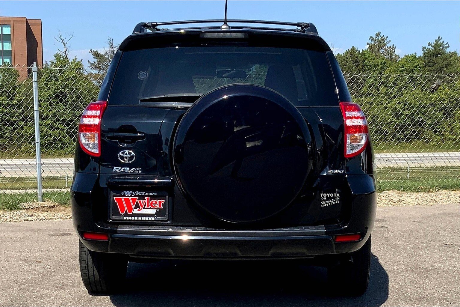 2012 Toyota RAV4 photo 3