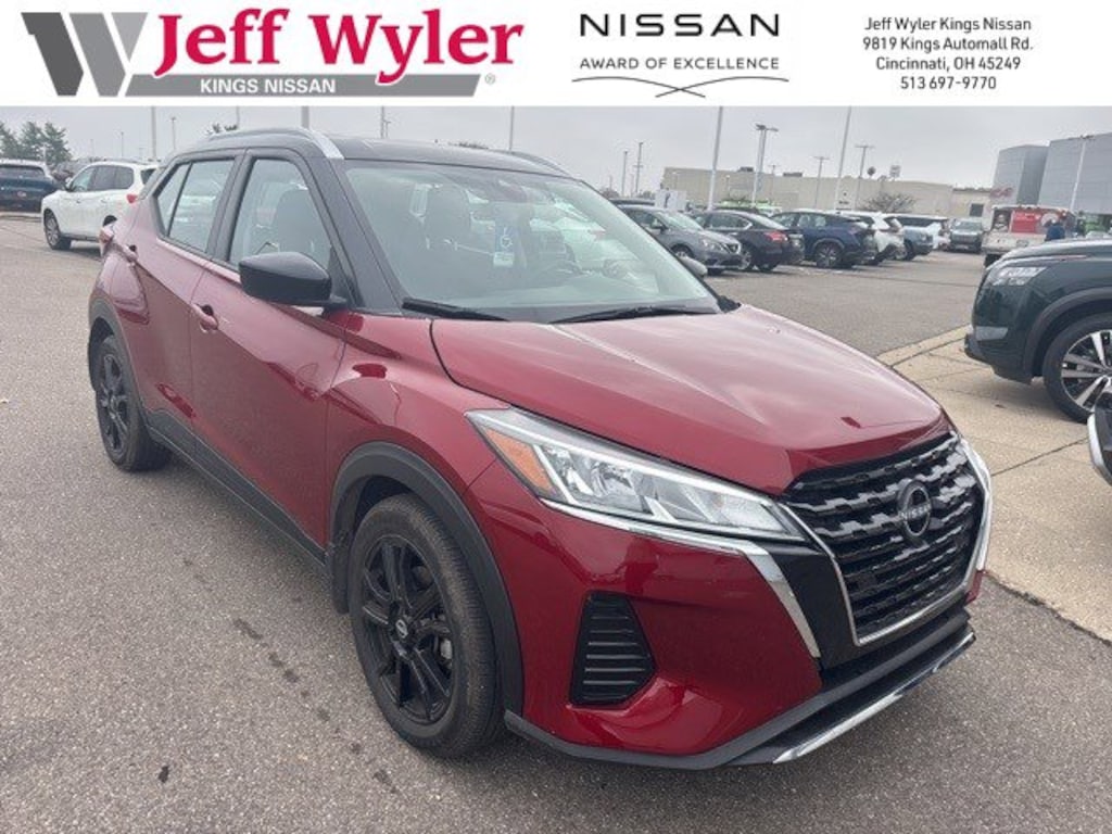 Used 2024 Nissan Kicks SV FWD SUV