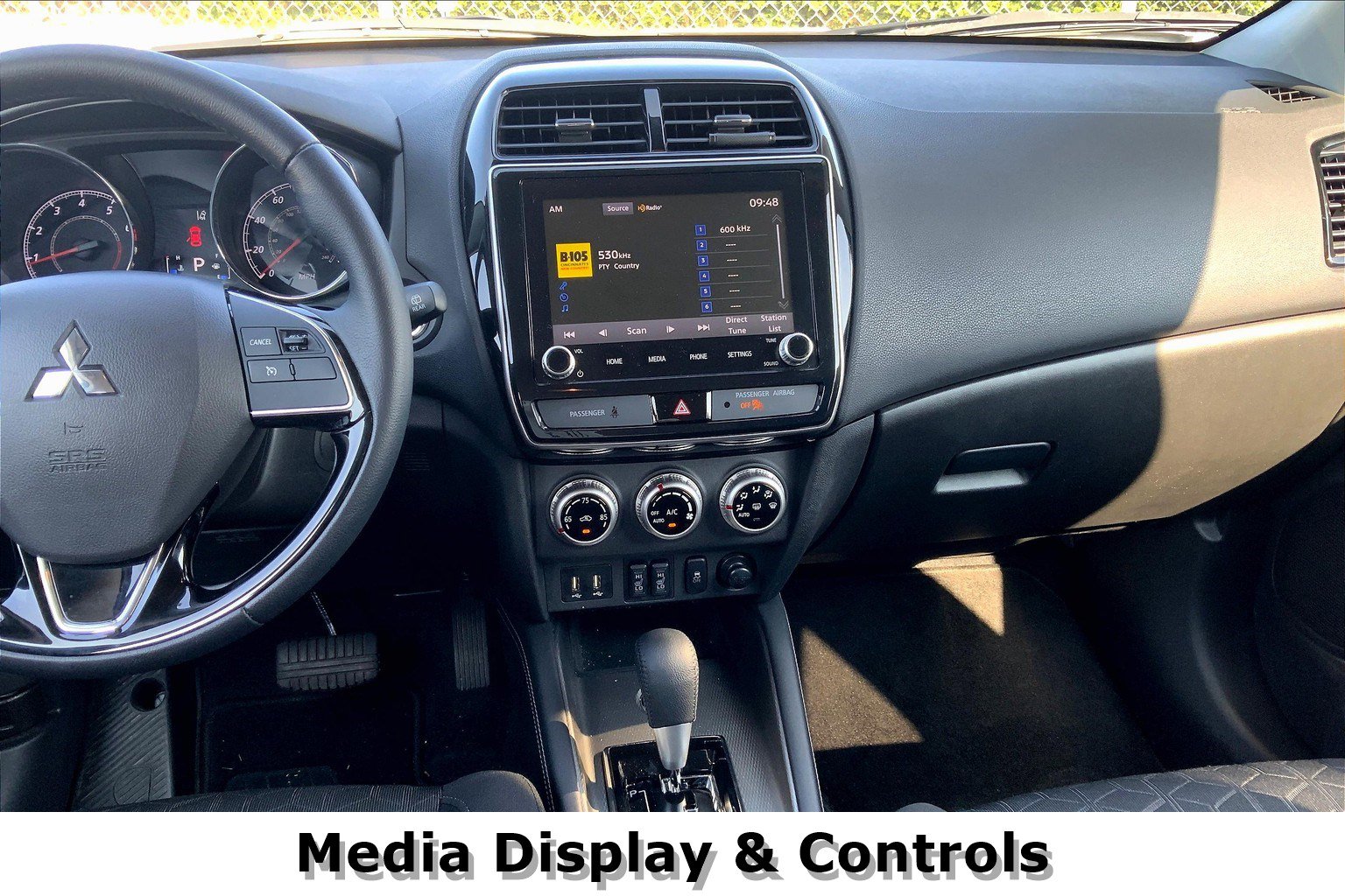 2020 Mitsubishi Outlander Sport SE photo 3