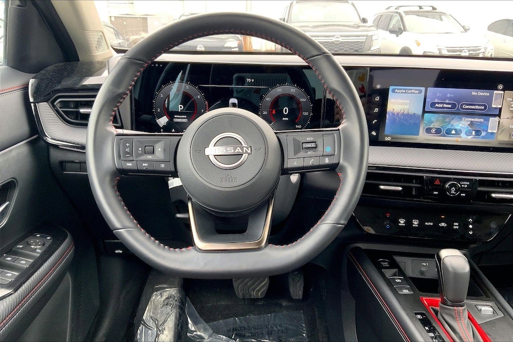Used 2025 Nissan Kicks SR FWD SUV