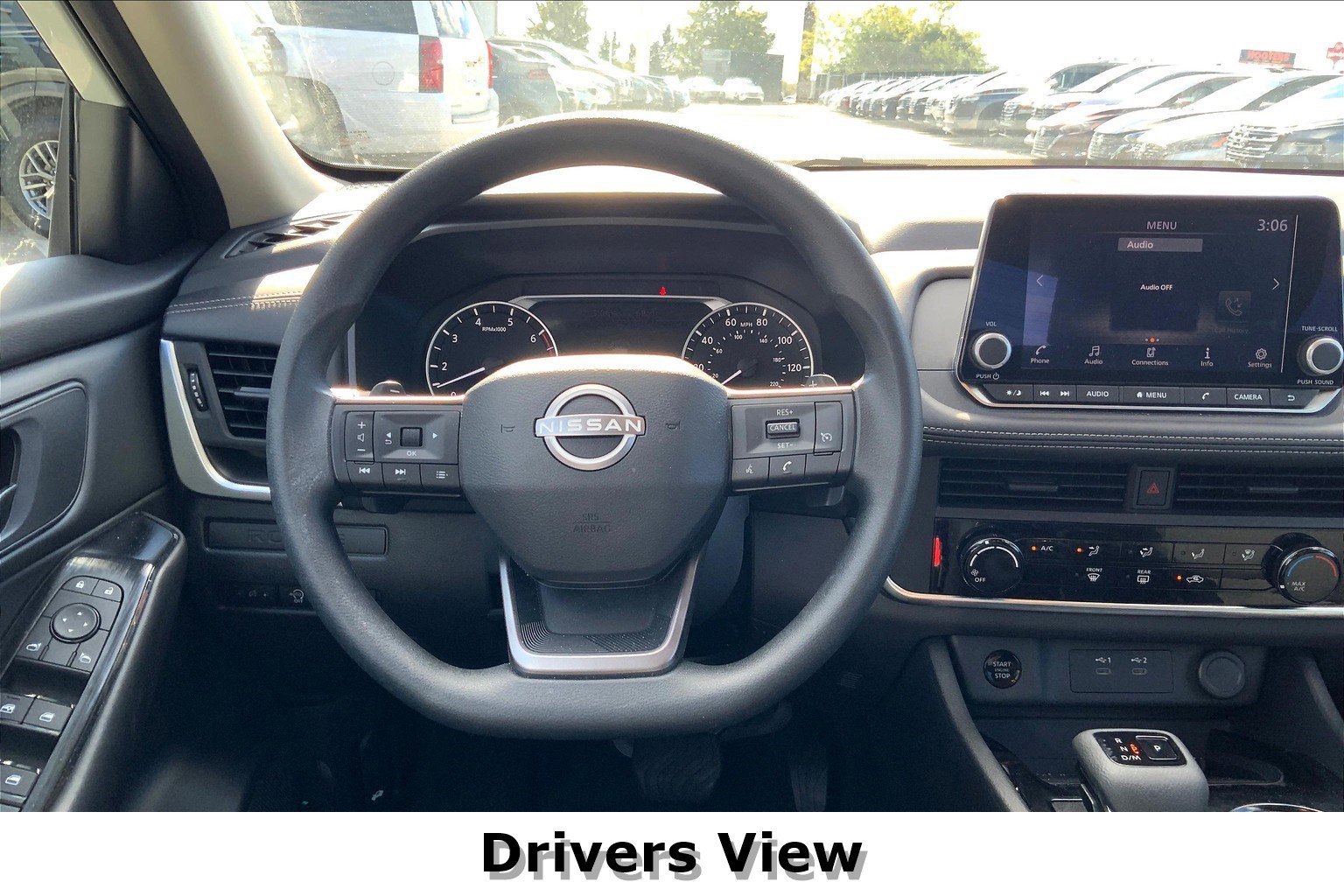 2025 Nissan Rogue AWD S photo 4