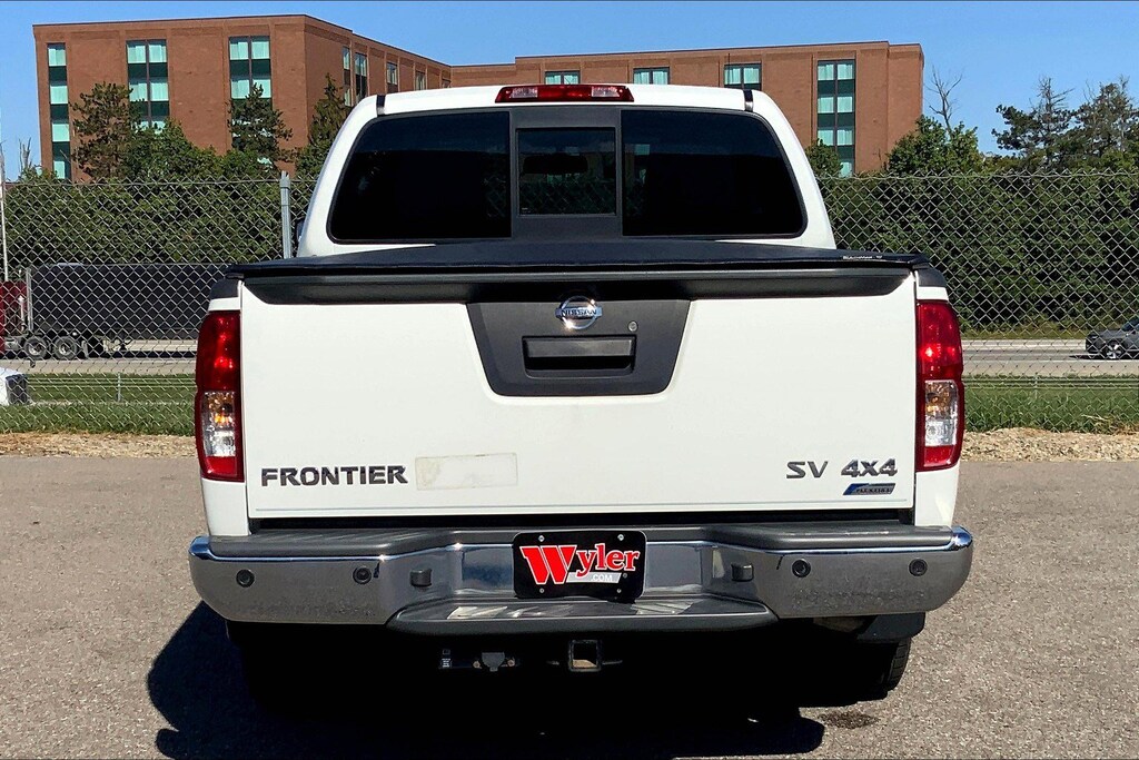 Used 2017 Nissan Frontier 2017.5 Crew Cab 4x4 SV V6 Auto Truck Crew Cab