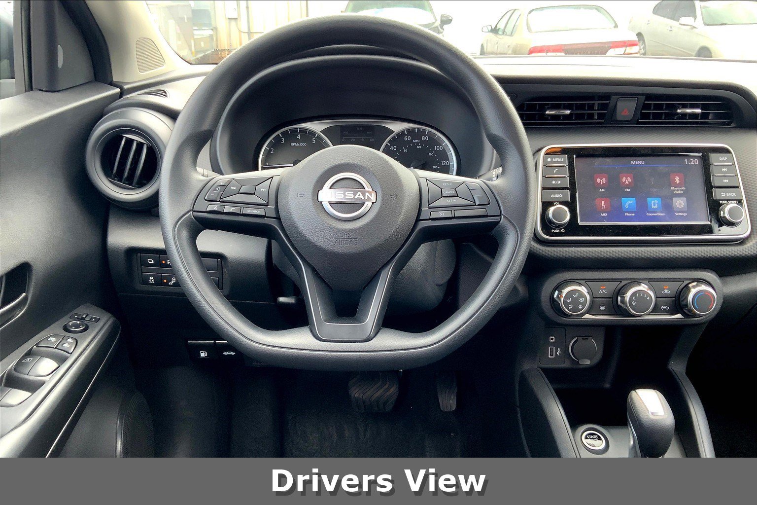 2025 Nissan Kicks Play S photo 4