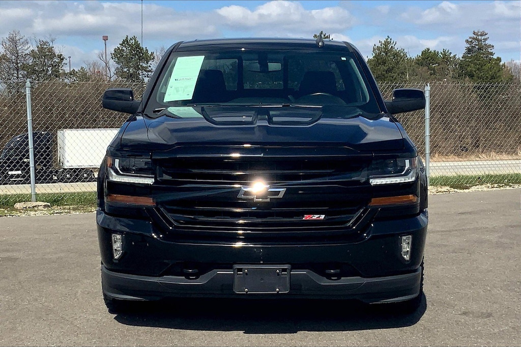 Used 2018 Chevrolet Silverado 1500 4WD Double Cab 143.5 LT w/2LT Truck Double Cab