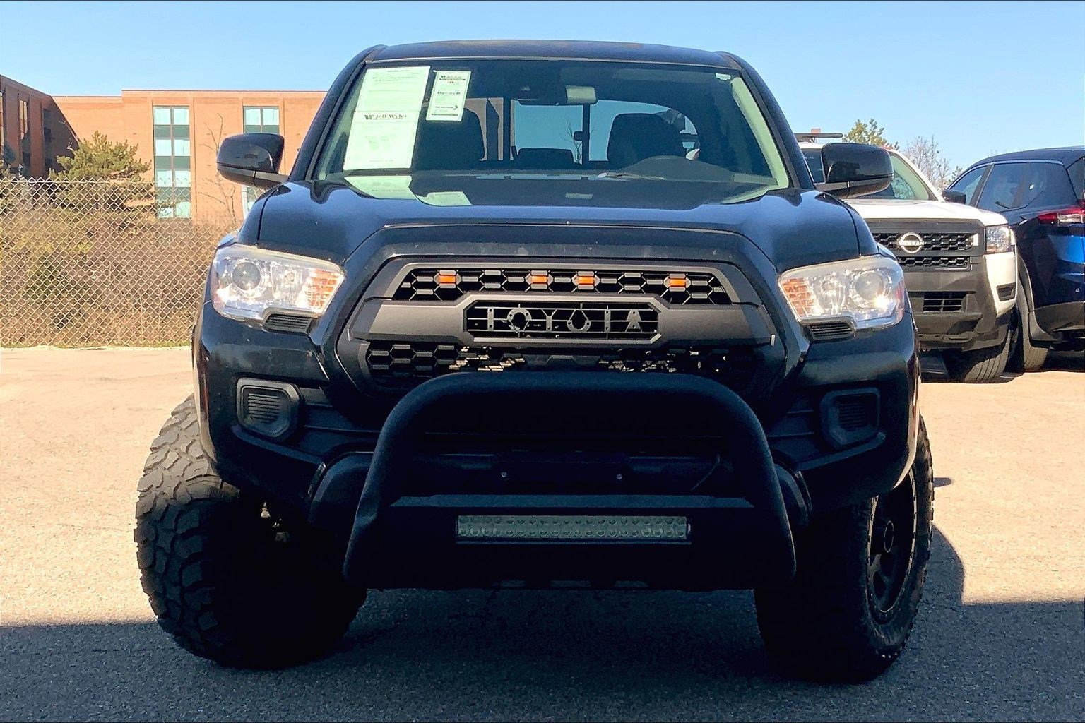 2018 Toyota Tacoma SR Double Cab V6 4x4 photo 2