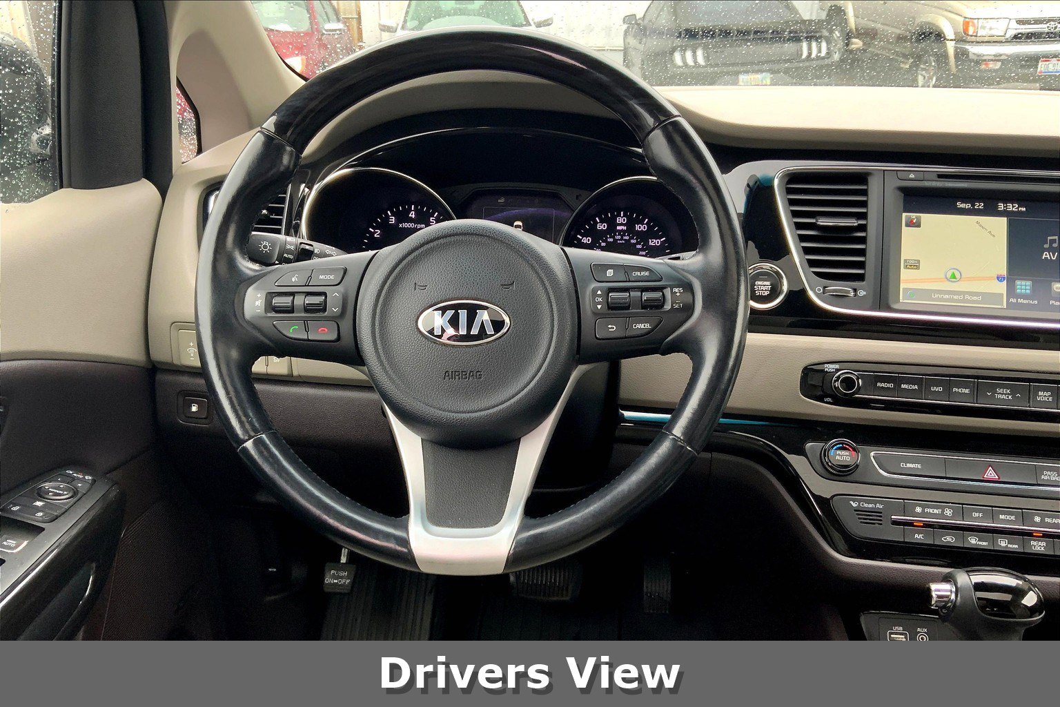 2016 Kia Sedona SXL photo 4