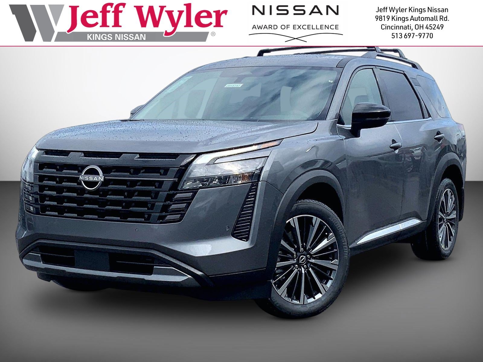 2026 Nissan Pathfinder Platinum 4WD's photo