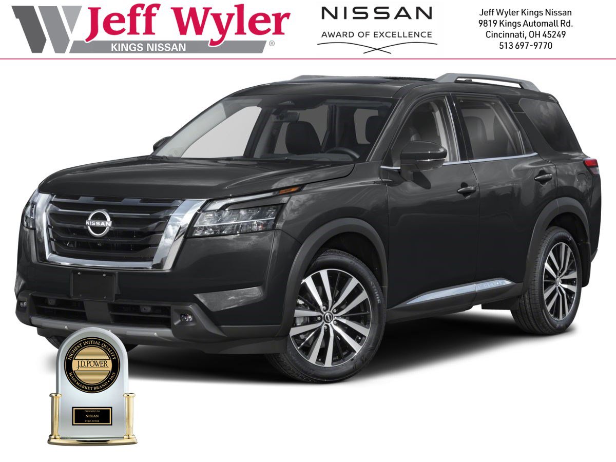 2025 Nissan Pathfinder Platinum's photo
