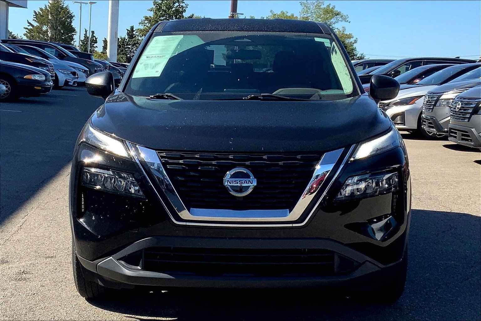 2021 Nissan Rogue S photo 2
