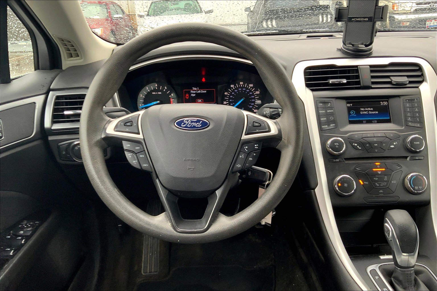 2016 Ford Fusion SE photo 4