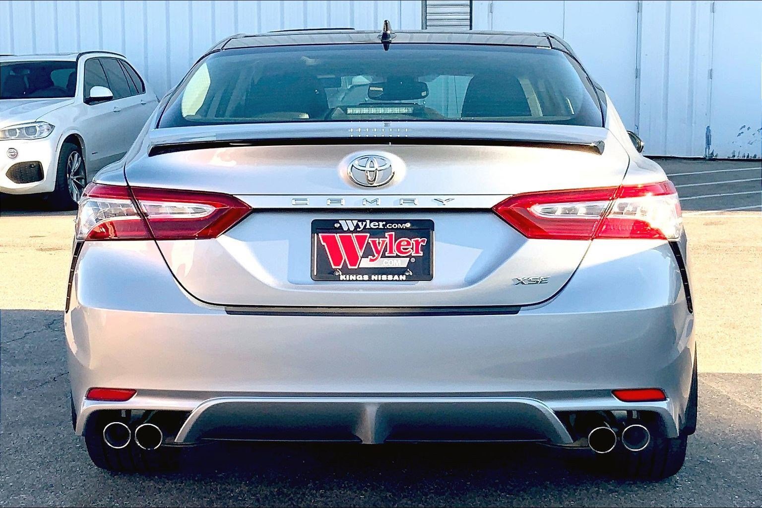 2020 Toyota Camry XSE photo 3