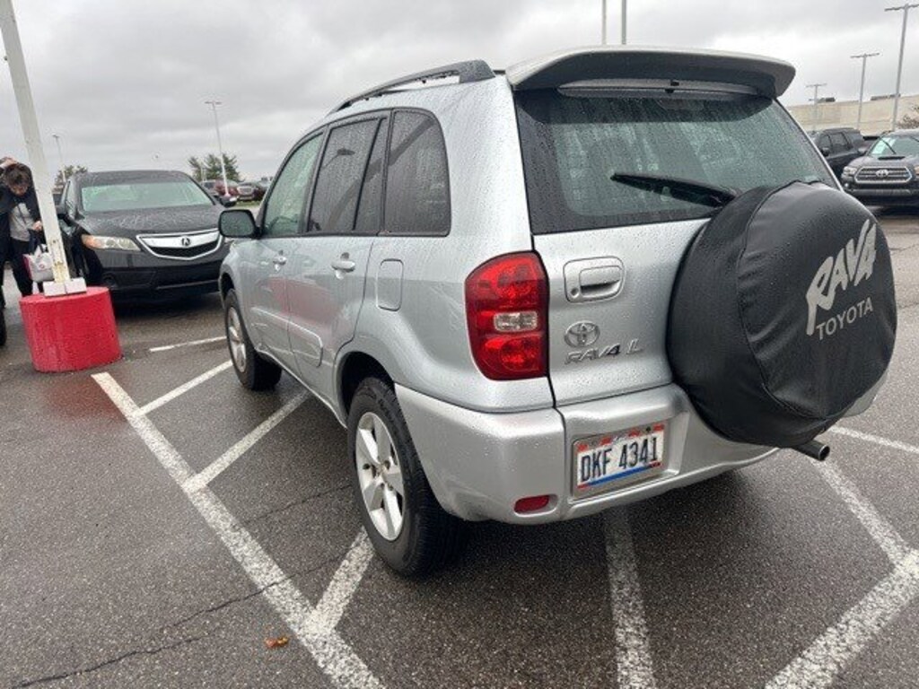 Used 2005 Toyota RAV4 4dr Auto 4WD SUV