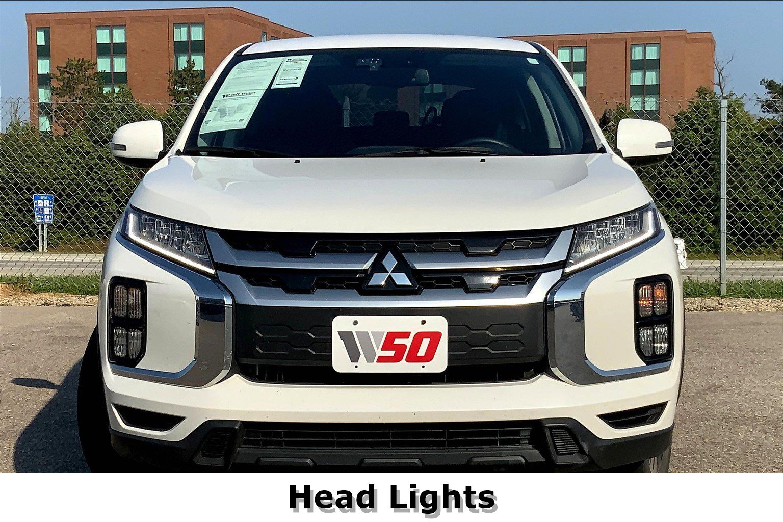 2020 Mitsubishi Outlander Sport SE photo 2