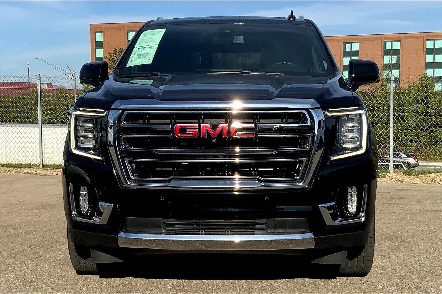 2022 Gmc Yukon XL SLT photo 2