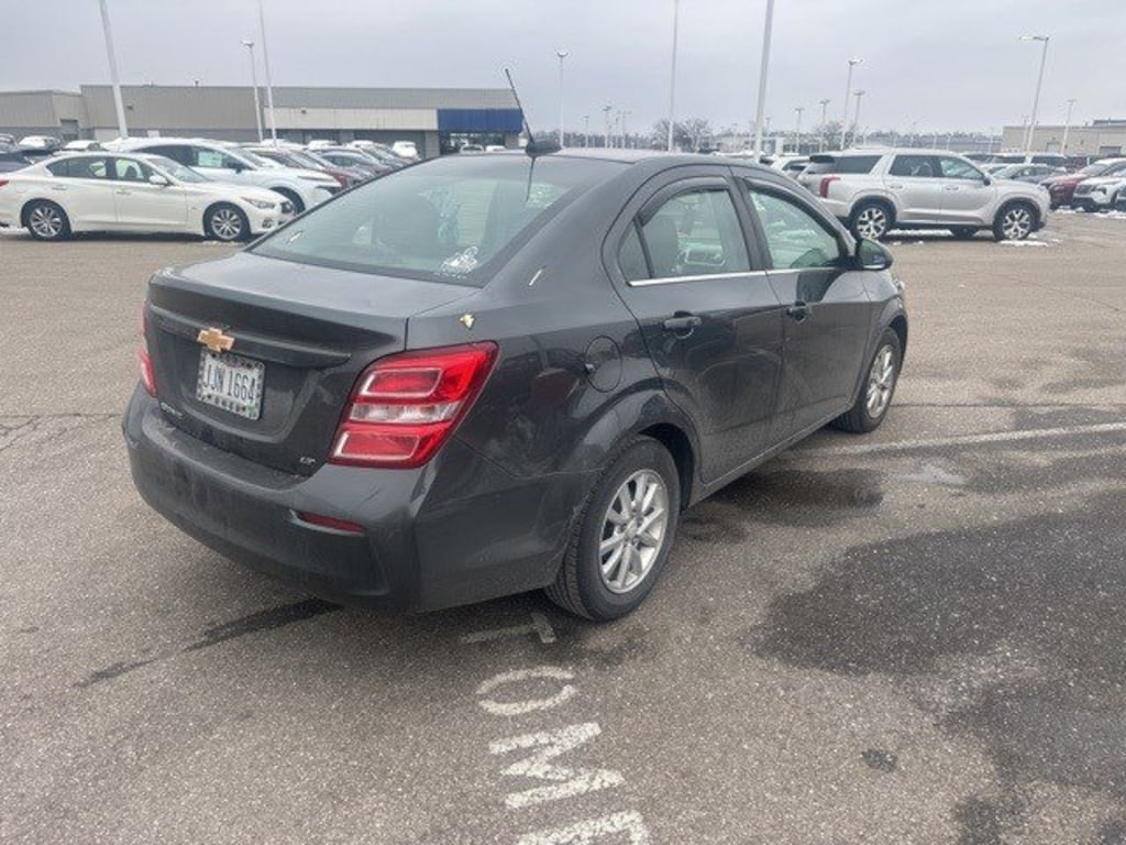 Used 2019 Chevrolet Sonic 4dr Sdn Auto LT Sedan