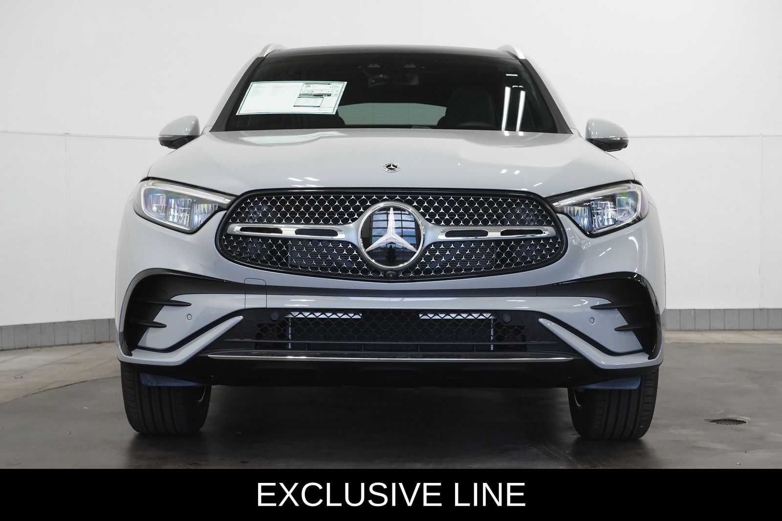 2026 Mercedes Benz GLC 300 4MATIC photo 3