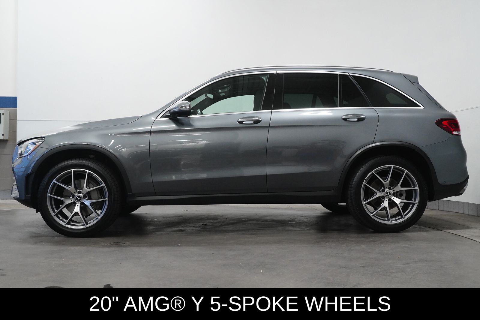 2021 Mercedes Benz GLC 300 4MATIC photo 4