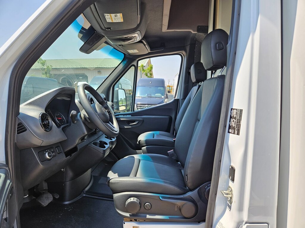 New 2024 Mercedes-Benz Sprinter 3500 XD Chassis Cab Chassis 144 WB Truck 144" WB RWD