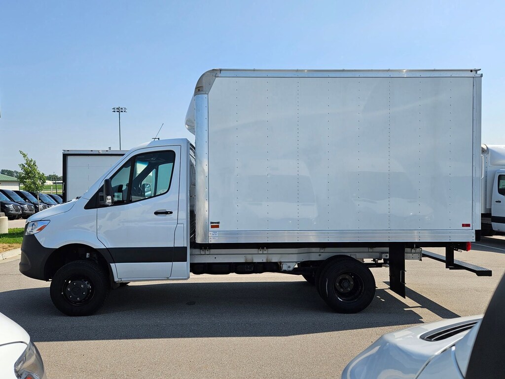 New 2024 Mercedes-Benz Sprinter 3500 XD Chassis Cab Chassis 144 WB Truck 144" WB AWD