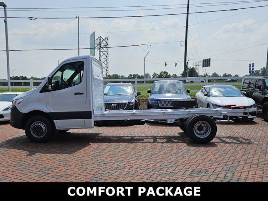 New 2024 Mercedes-Benz Sprinter 3500 XD Chassis Cab Chassis 170 WB Truck 170" WB AWD