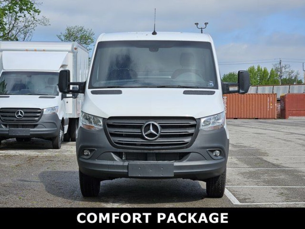 New 2024 Mercedes-Benz Sprinter 3500 XD Chassis Cab Chassis 144 WB Truck 144" WB RWD