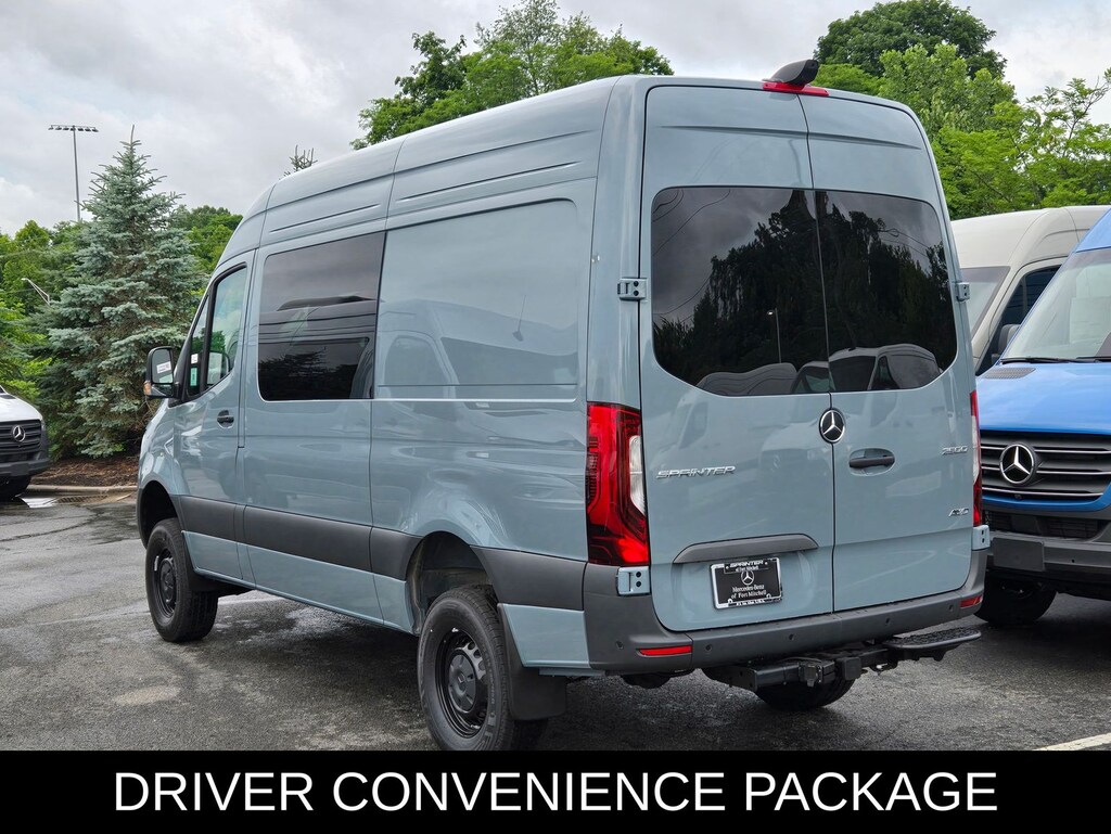 New 2026 Mercedes-Benz Sprinter 2500 Crew 144 WB Van Crew Van