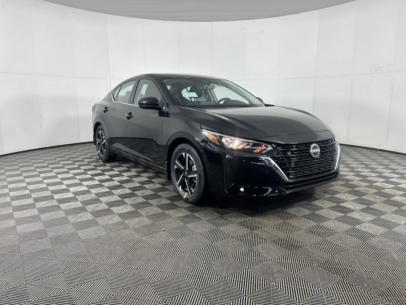 2025 Nissan Sentra SV's photo