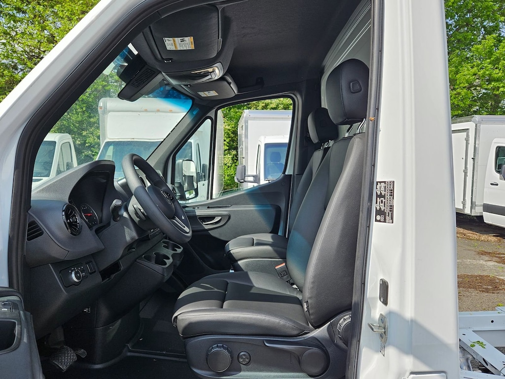 New 2024 Mercedes-Benz Sprinter 3500 XD Chassis Cab Chassis 144 WB Truck 144" WB RWD