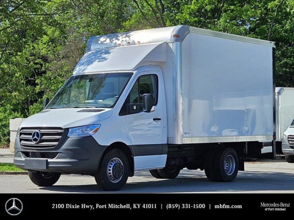 New 2024 Mercedes-Benz Sprinter 3500XD Cab Chassis 144 WB Truck 144" WB RWD