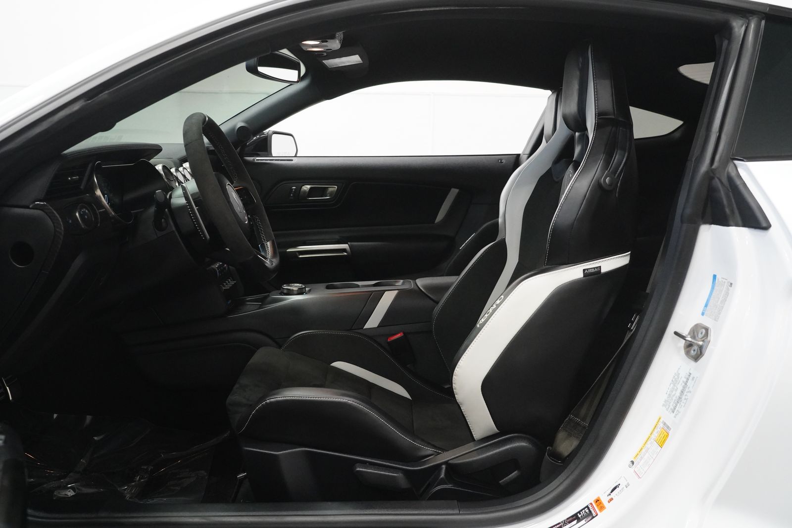 2021 Ford Mustang Shelby GT500 photo 2