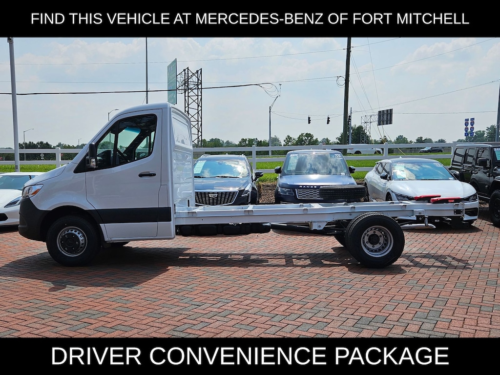 New 2024 Mercedes-Benz Sprinter 4500 Chassis Standard Roof Truck