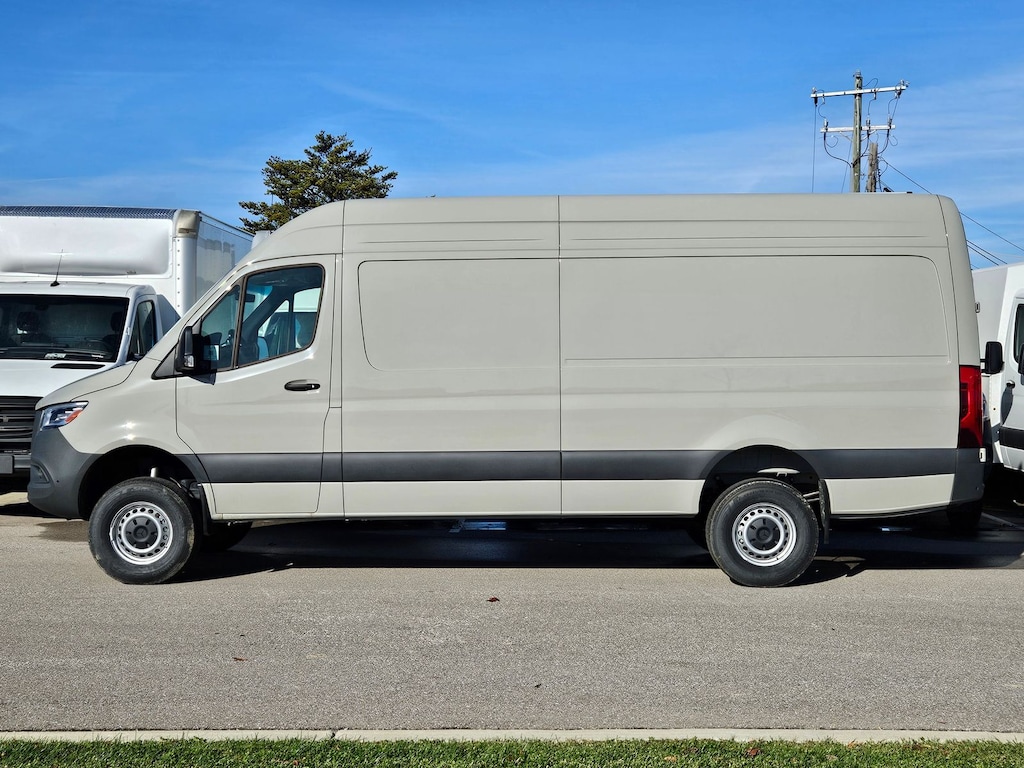 New 2025 Mercedes-Benz Sprinter 2500 Cargo 170 WB Van Cargo Van