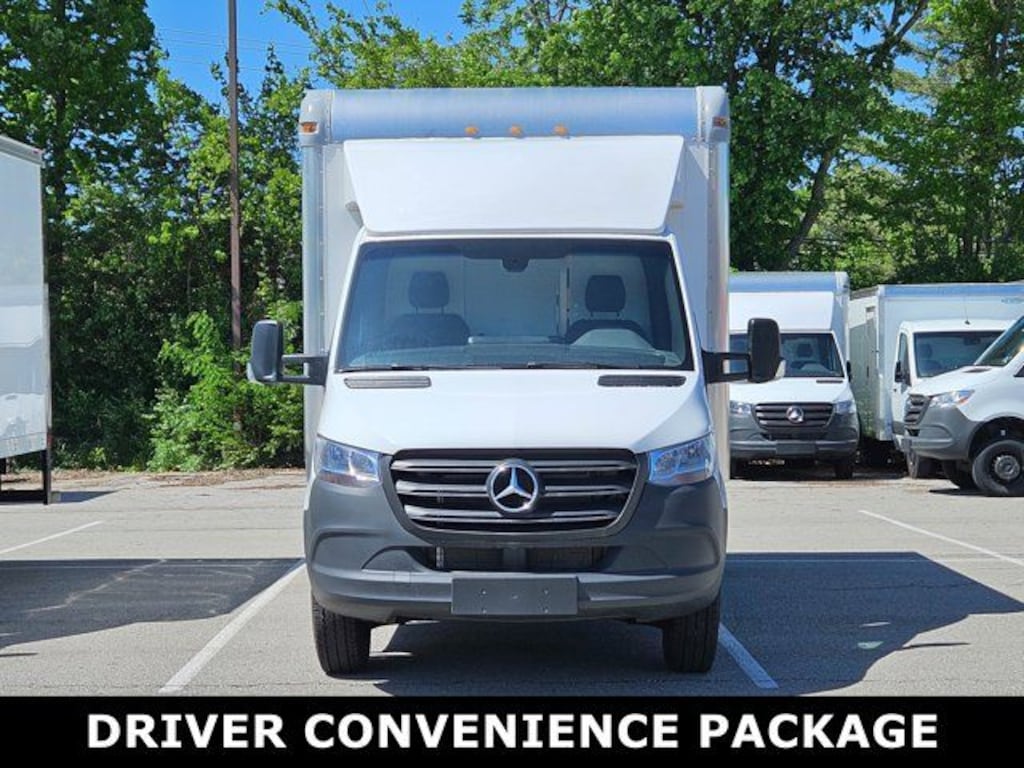 New 2024 Mercedes-Benz Sprinter 3500XD Cab Chassis 144 WB Truck 144" WB RWD