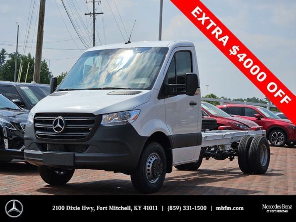 New 2024 Mercedes-Benz Sprinter 3500 XD Chassis Cab Chassis 170 WB Truck 170" WB AWD
