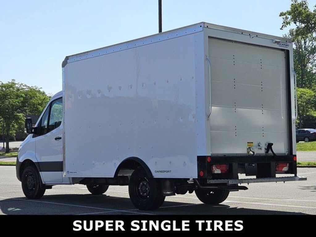 New 2024 Mercedes-Benz Sprinter 3500 XD Chassis Cab Chassis 144 WB Truck 144" WB RWD