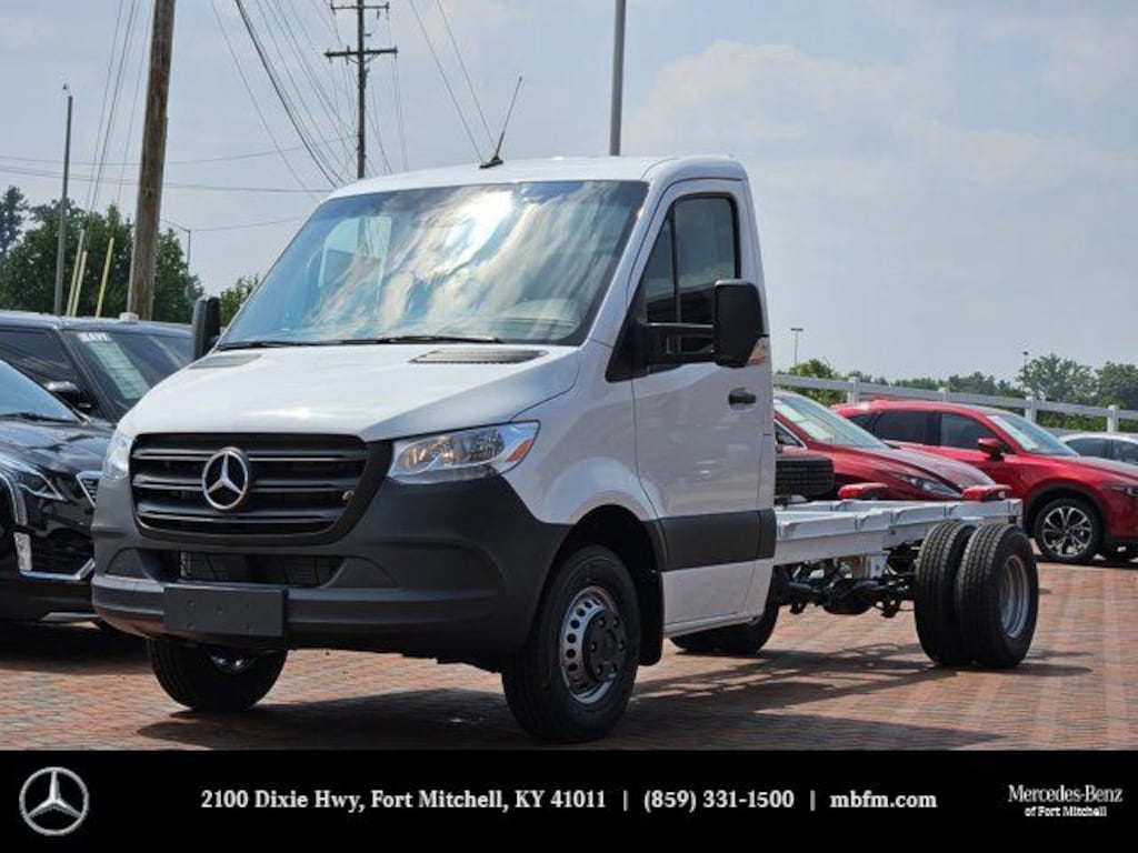 New 2024 Mercedes-Benz Sprinter 3500 Cab Chassis 170 WB Truck 170" WB AWD
