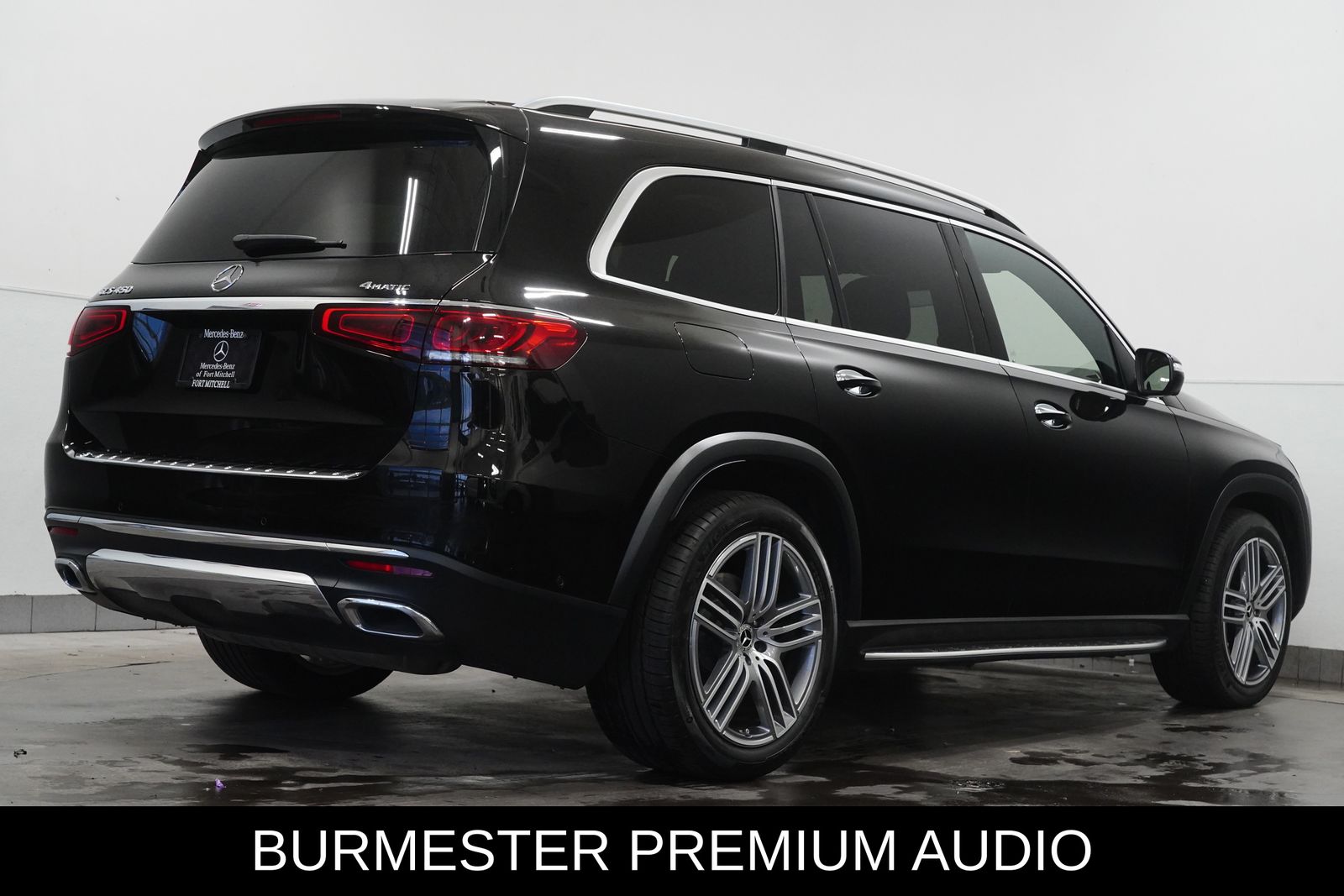 2022 Mercedes Benz GLS 450 4MATIC photo 2