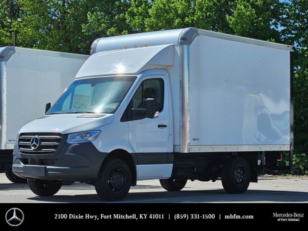 New 2024 Mercedes-Benz Sprinter 3500XD Cab Chassis 144 WB Truck 144" WB RWD