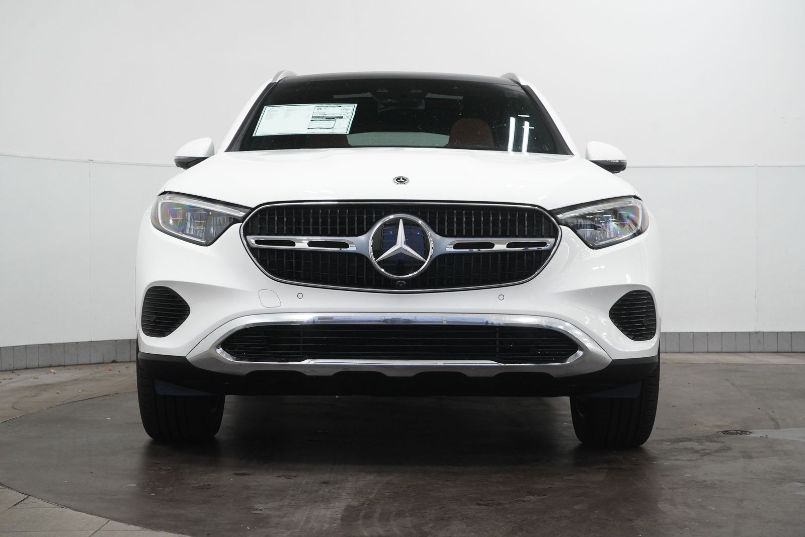 2026 Mercedes Benz GLC 300 4MATIC photo 2