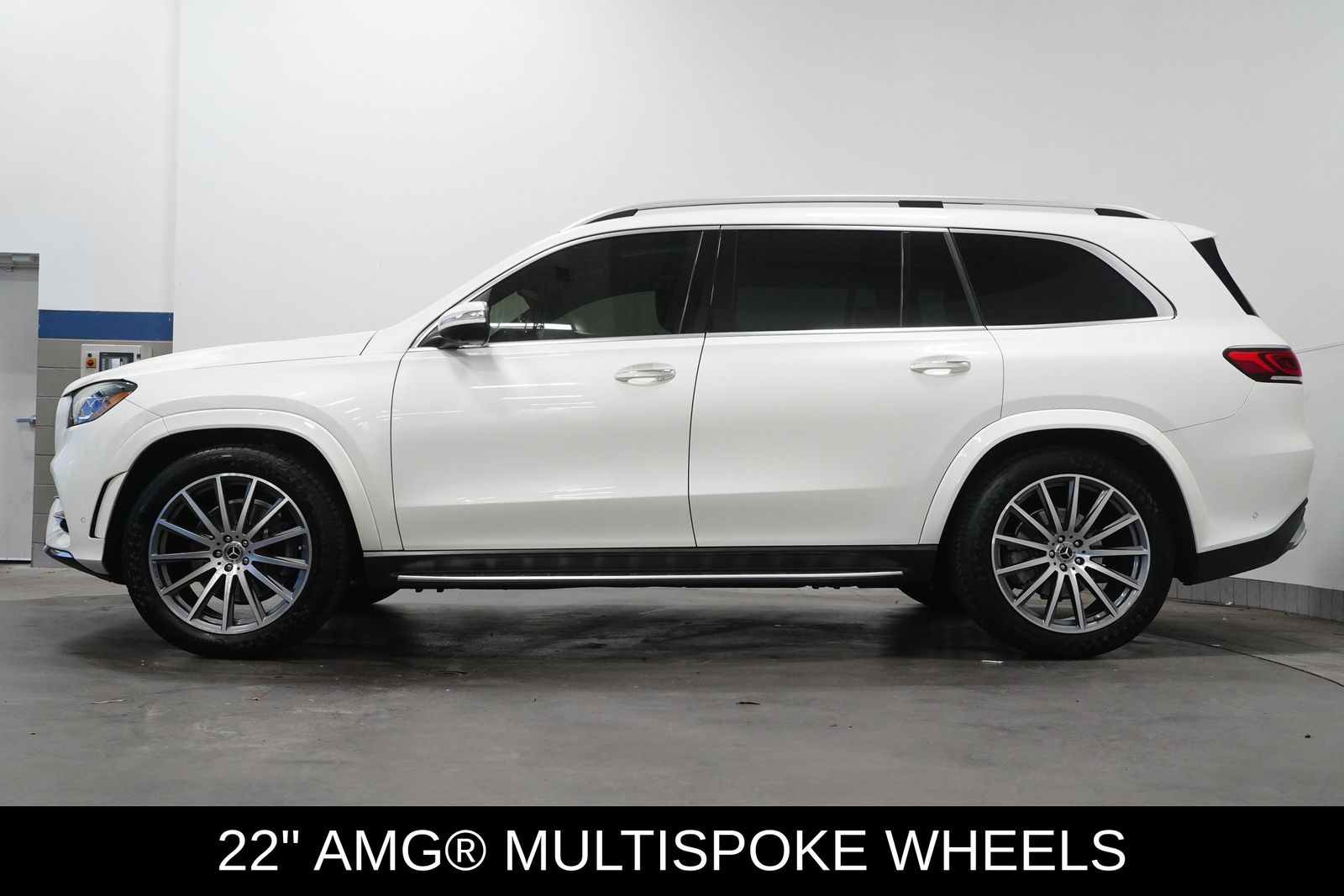 2023 Mercedes Benz GLS 450 4MATIC photo 4