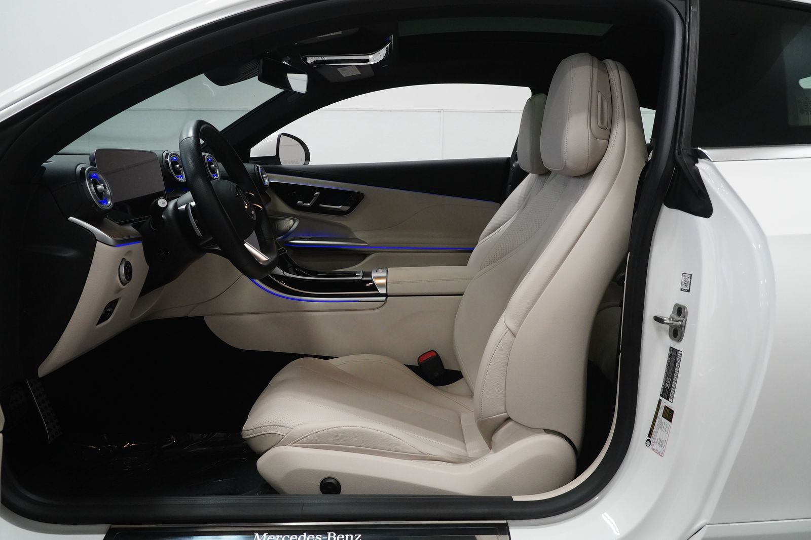 2025 Mercedes Benz CLE 300 Coupe 4MATIC photo 2