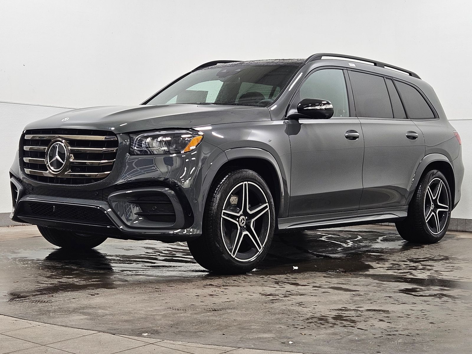 2026 Mercedes-Benz GLS Base's photo