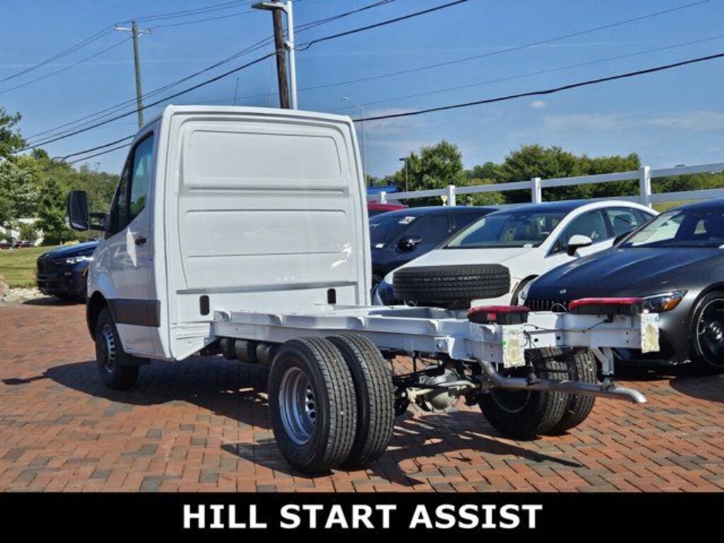 New 2024 Mercedes-Benz Sprinter 3500XD Cab Chassis 144 WB Truck 144" WB RWD