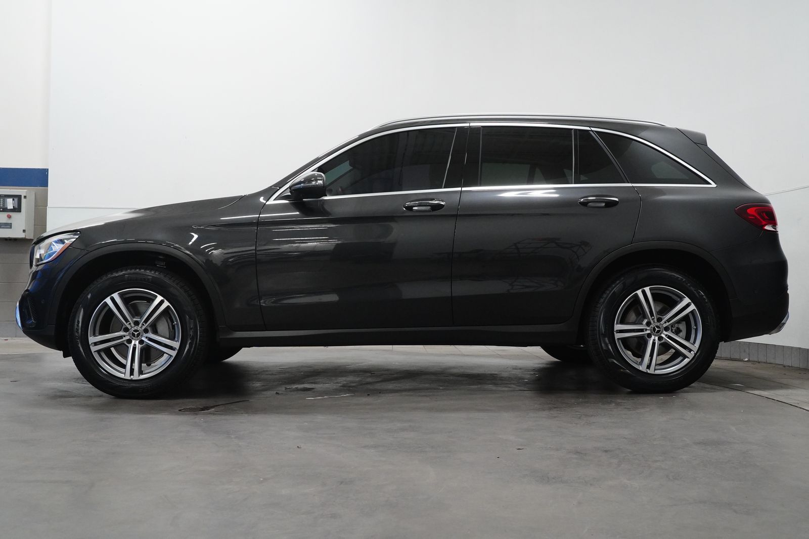 2021 Mercedes Benz GLC 300 4MATIC photo 4