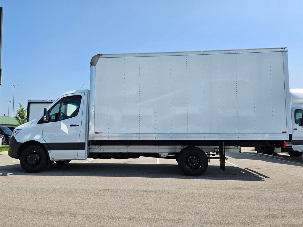 New 2024 Mercedes-Benz Sprinter 4500 Chassis Standard Roof Truck
