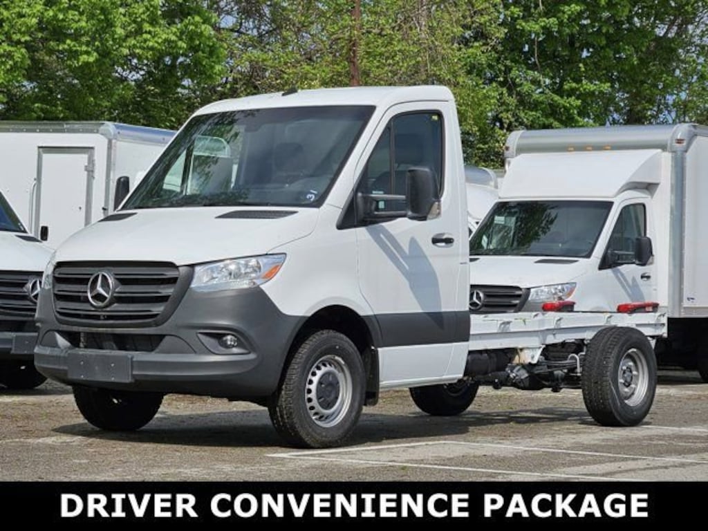 New 2024 Mercedes-Benz Sprinter 3500 XD Chassis Cab Chassis 144 WB Truck 144" WB RWD