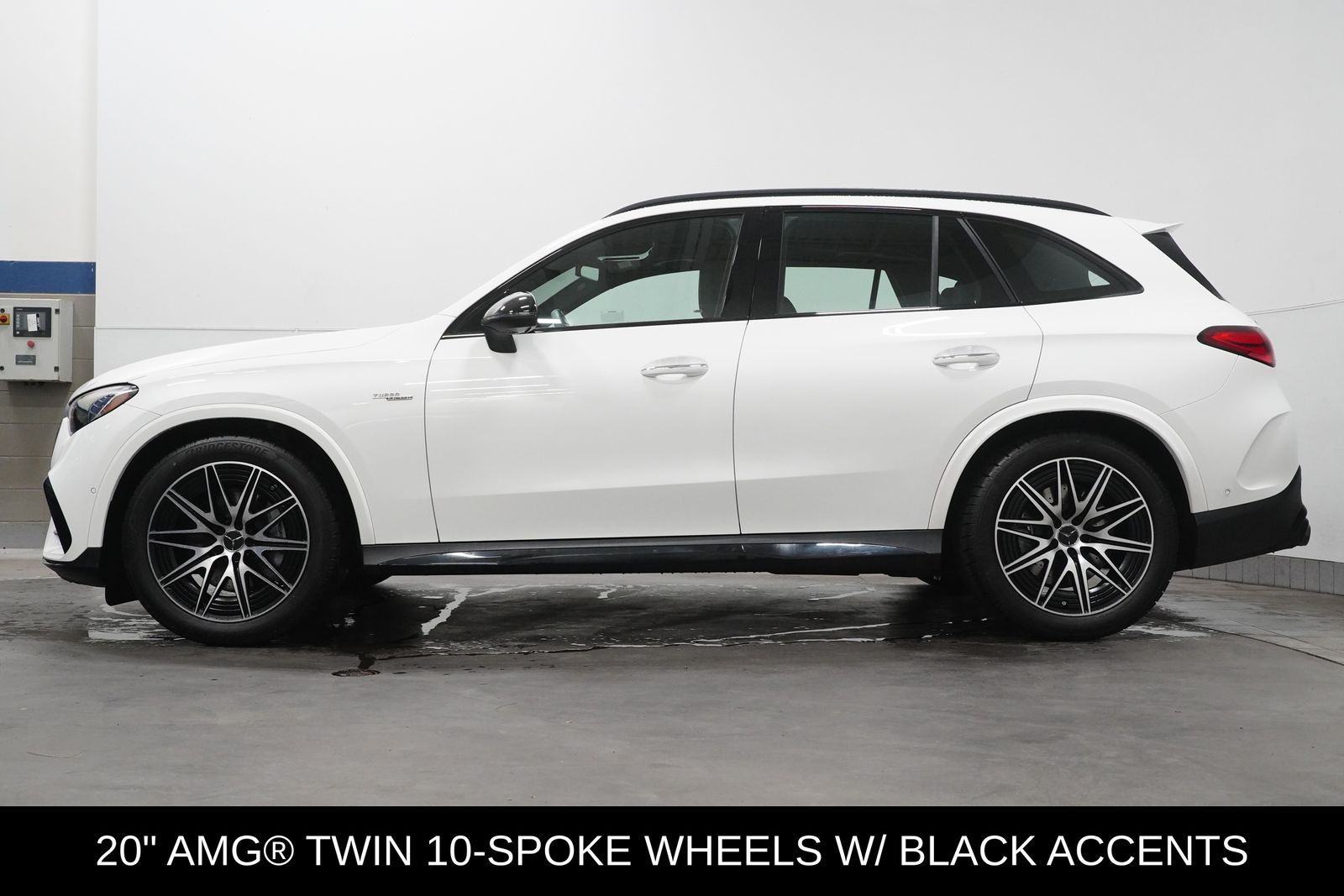 2025 Mercedes Benz GLC AMG 43 4MATIC photo 4